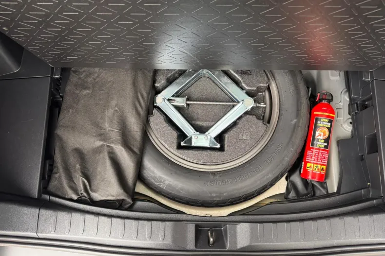 Toyota RAV4 din 2020 cu 70.749 km - oferta TOY173321 - foto 17