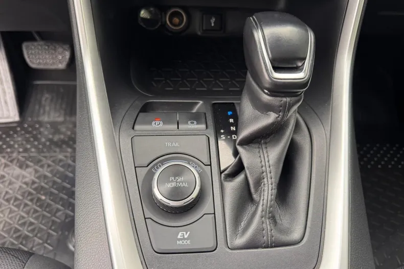 Toyota RAV4 din 2020 cu 70.749 km - oferta TOY173321 - foto 18