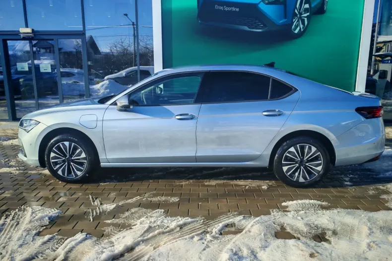 Skoda Superb din 2025 cu 1 km - oferta SKO173332 - foto 4