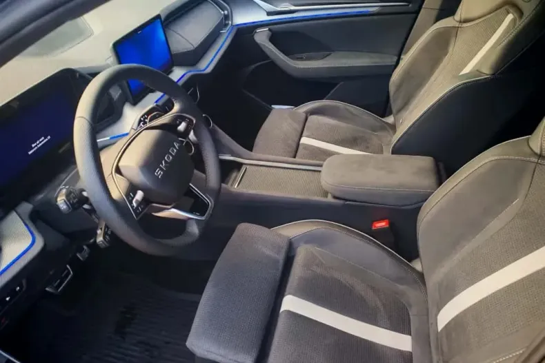 Skoda Kodiaq din 2025 cu 1.350 km - oferta SKO173334 - foto 12