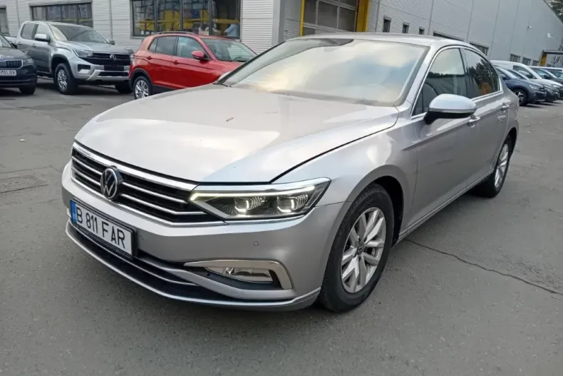 Volkswagen Passat din 2021 cu 111.347 km - oferta VOL173342 - foto 2