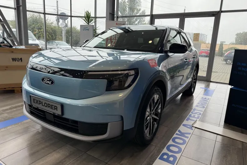 Ford Explorer din 2025 cu 1 km - oferta FOR173347 - foto 1
