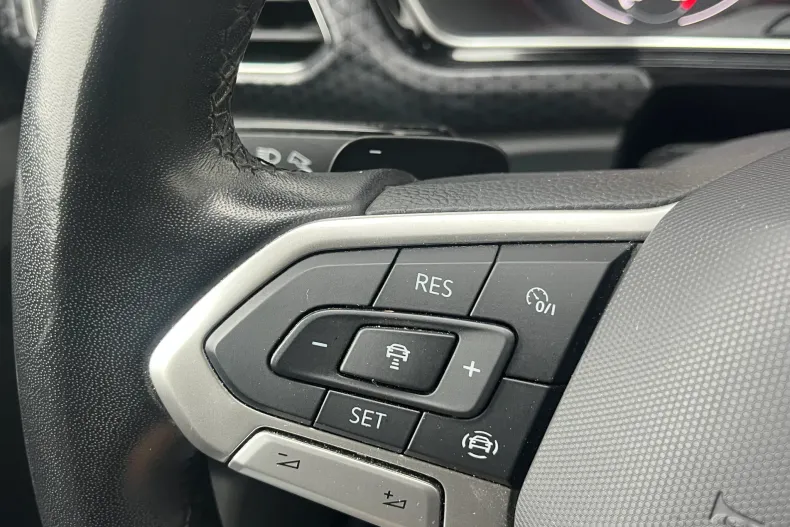 Volkswagen T-Cross din 2021 cu 70.320 km - oferta VOL173350 - foto 17