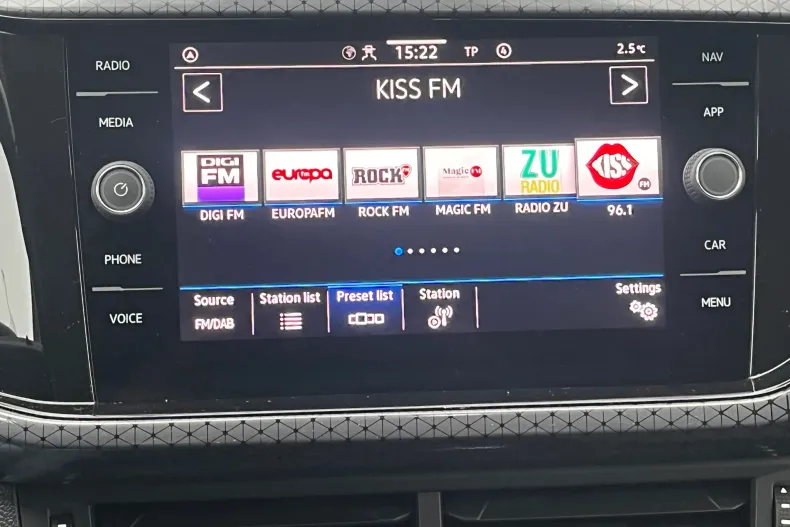 Volkswagen T-Cross din 2021 cu 70.320 km - oferta VOL173350 - foto 23