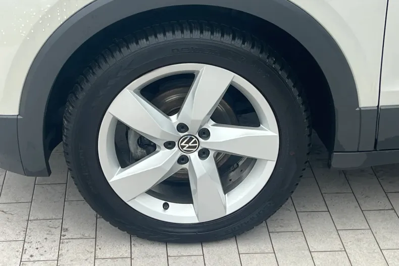 Volkswagen T-Cross din 2021 cu 70.320 km - oferta VOL173350 - foto 24