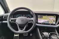 Volkswagen Touareg din 2024 cu 49.794 km - oferta VOL173361 - foto 8