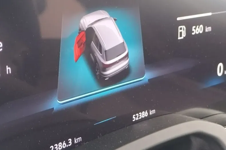 Volkswagen Touareg din 2024 cu 49.794 km - oferta VOL173361 - foto 9