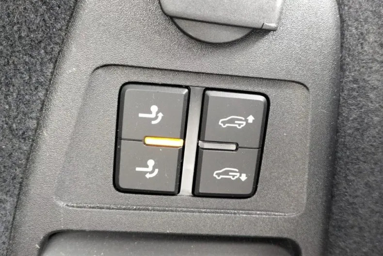 Volkswagen Touareg din 2024 cu 49.794 km - oferta VOL173361 - foto 16