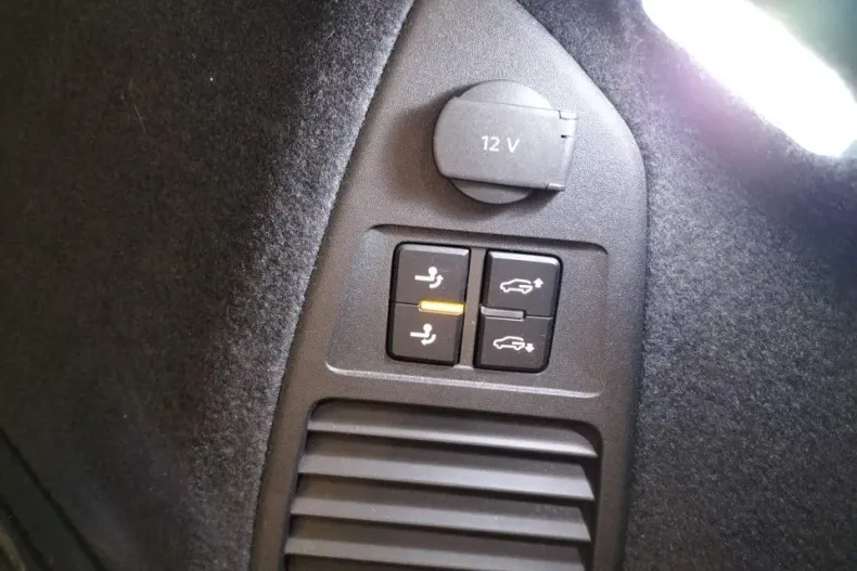 Volkswagen Touareg din 2025 cu 28.806 km - oferta VOL173363 - foto 7