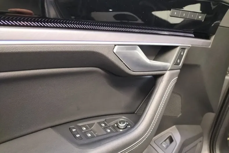 Volkswagen Touareg din 2025 cu 28.806 km - oferta VOL173363 - foto 13