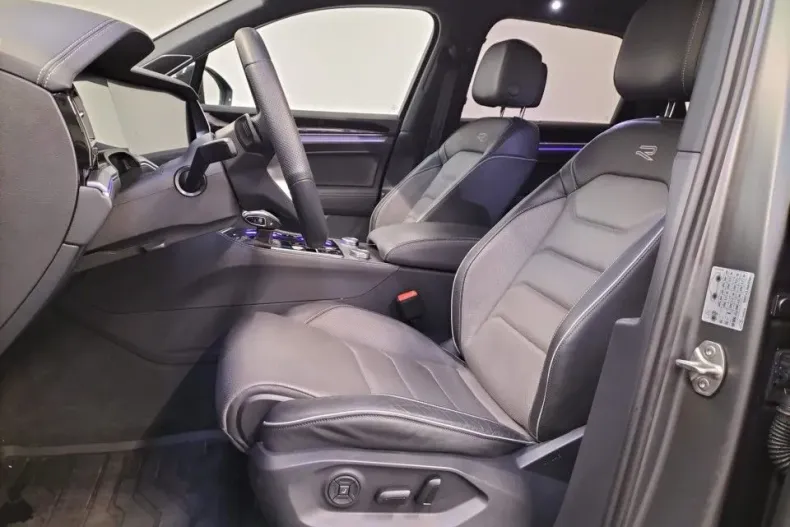 Volkswagen Touareg din 2025 cu 28.806 km - oferta VOL173363 - foto 14