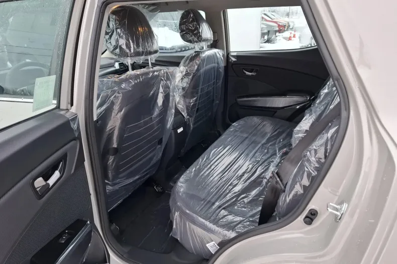 KG Mobility Tivoli din 2025 cu 1 km - oferta KGM173367 - foto 9