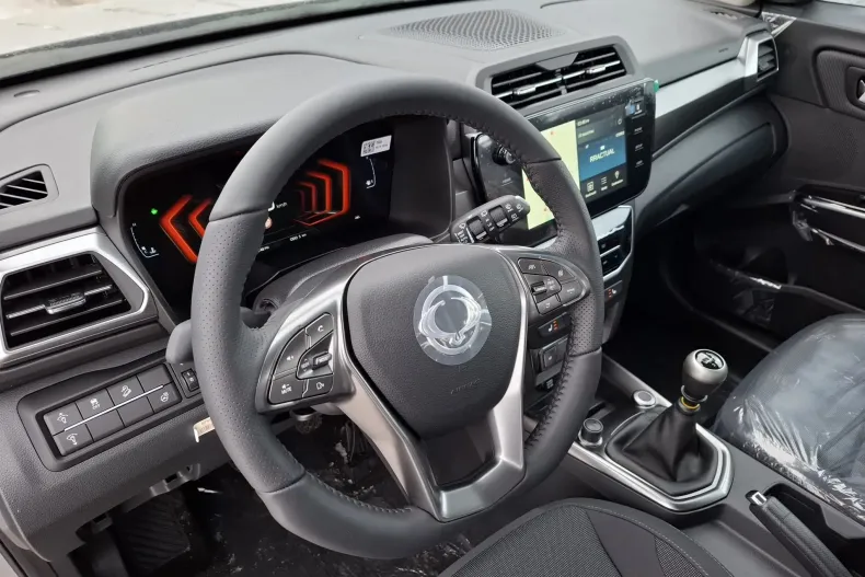 KG Mobility Tivoli din 2025 cu 1 km - oferta KGM173367 - foto 13