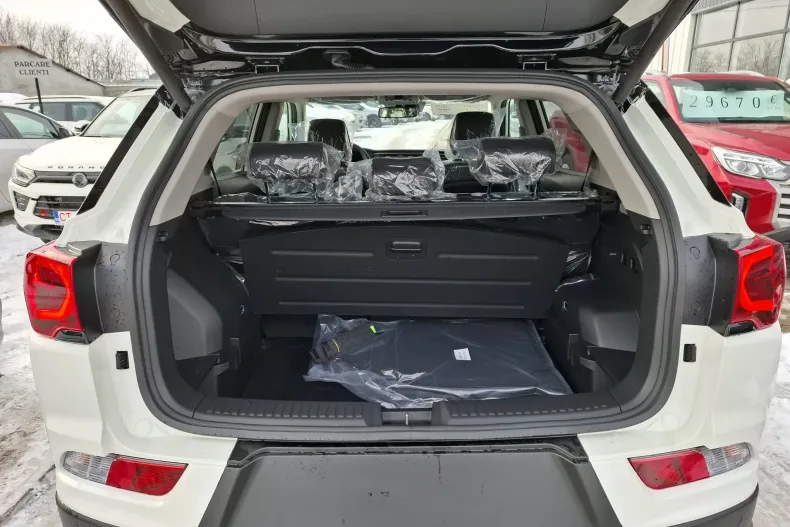 KG Mobility Korrando din 2025 cu 1 km - oferta KGM173368 - foto 7