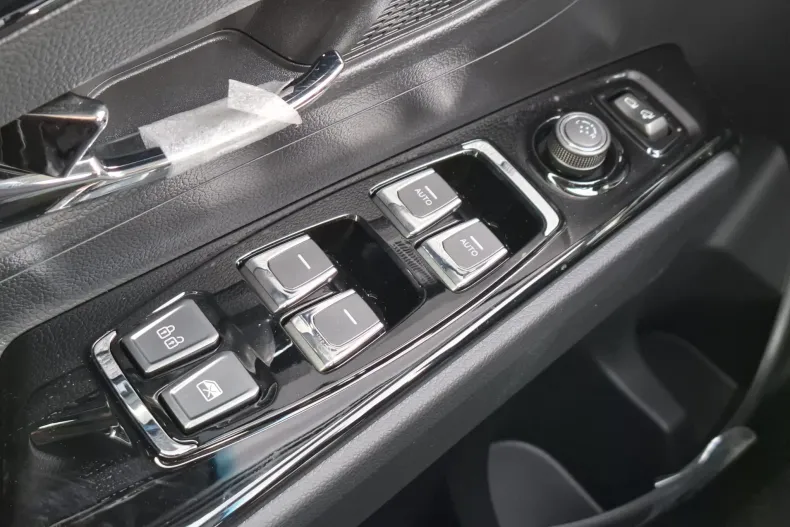 KG Mobility Korrando din 2025 cu 1 km - oferta KGM173368 - foto 20