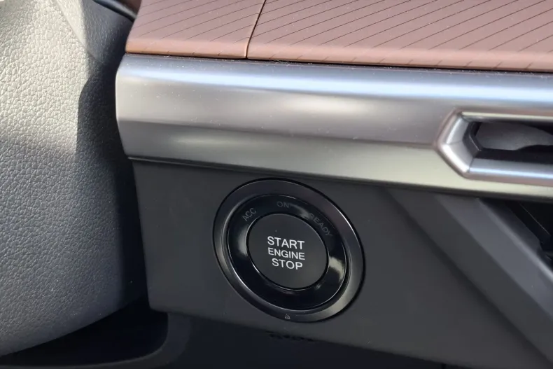 KG Mobility Torres din 2025 cu 1 km - oferta KGM173370 - foto 12