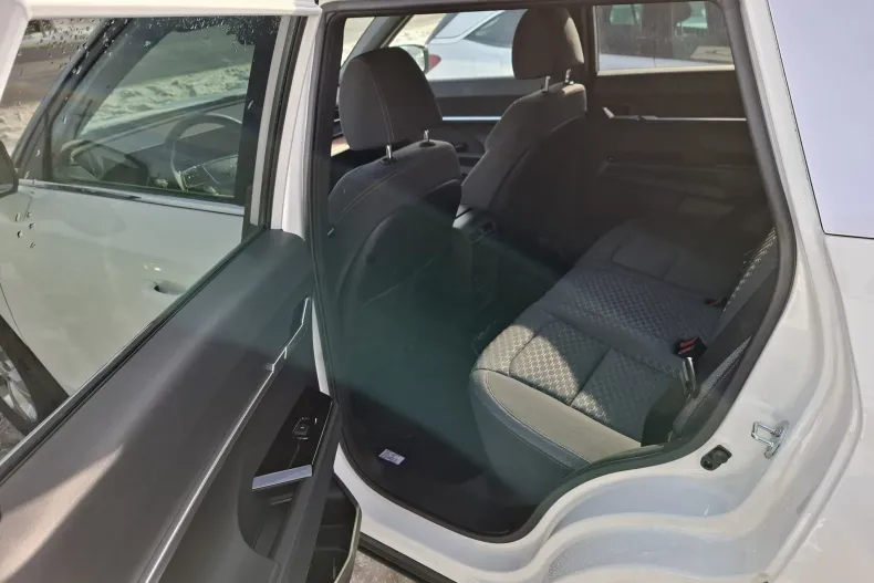 KG Mobility Torres din 2025 cu 1 km - oferta KGM173370 - foto 18