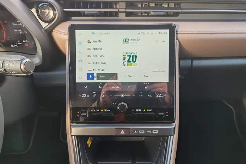 Lexus LBX din 2025 cu 1.700 km - oferta LEX173375 - foto 10