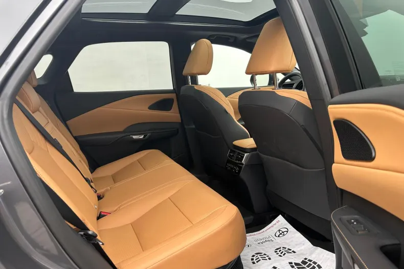 Lexus Seria RX din 2025 cu 2.560 km - oferta LEX173376 - foto 10