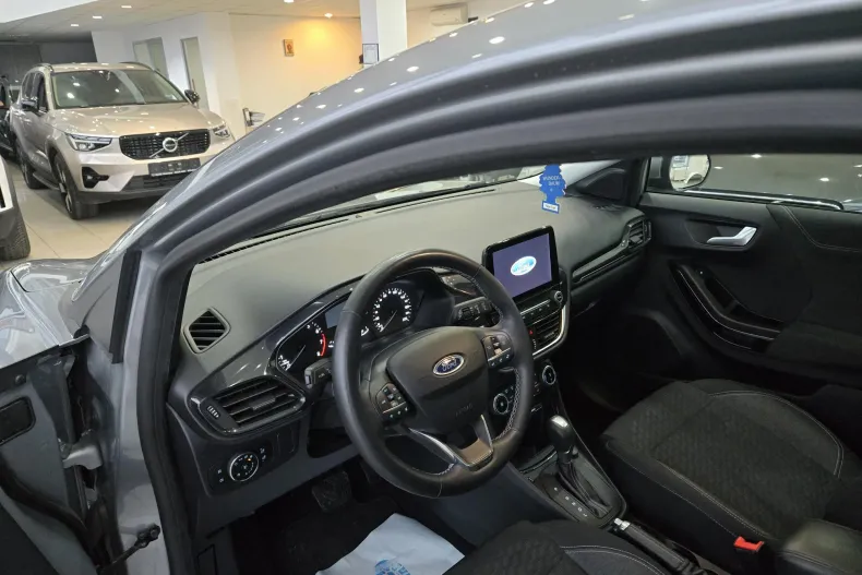 Ford Puma din 2023 cu 22.811 km - oferta FOR173392 - foto 4