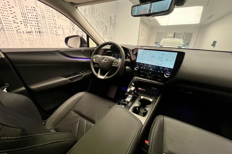 Lexus Seria NX din 2024 cu 3.850 km - oferta LEX173393 - foto 16