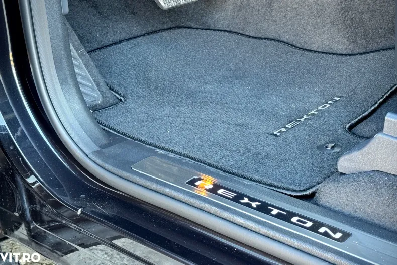Ssangyong REXTON din 2025 cu 10 km - oferta SSA173404 - foto 14