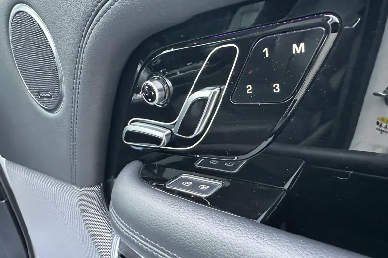 Land Rover Range Rover din 2021 cu 97.000 km - oferta LAN173428 - foto 10