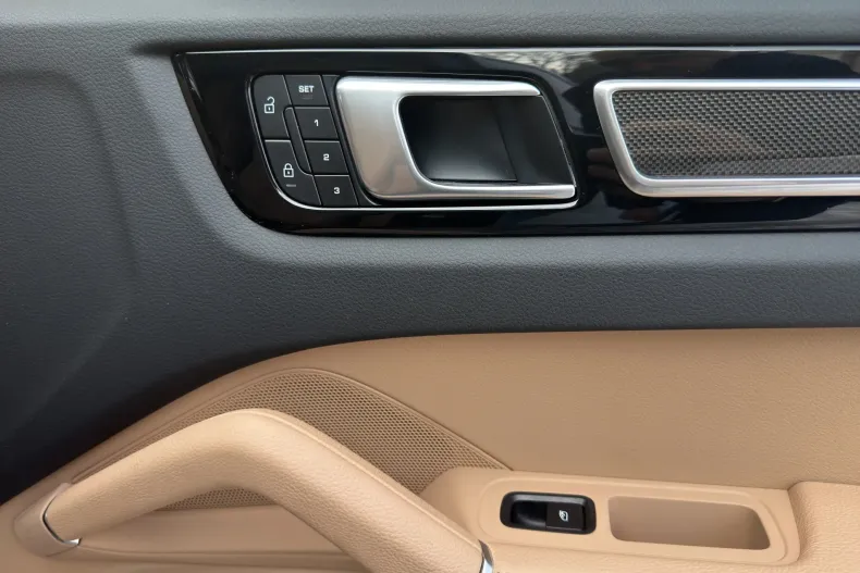 Porsche Cayenne din 2022 cu 13.000 km - oferta POR173430 - foto 25