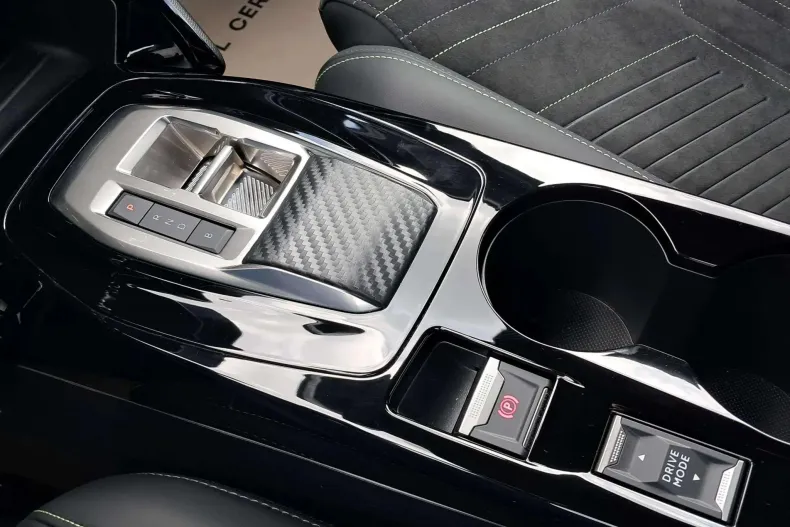 Peugeot 208 din 2025 cu 14.355 km - oferta PEU173437 - foto 15