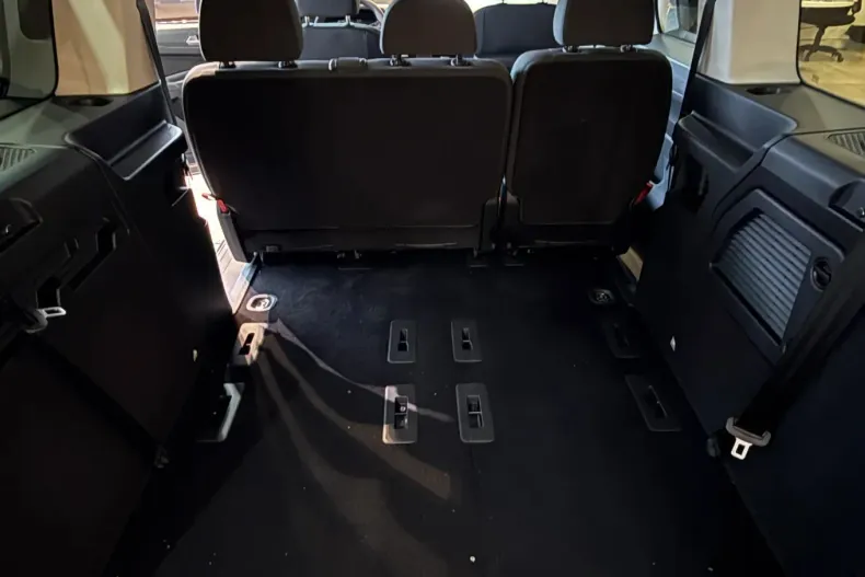 Ford Tourneo Connect din 2025 cu 1 km - oferta FOR173453 - foto 18