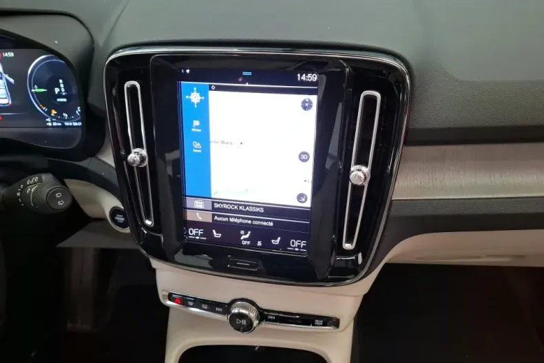 Volvo XC40 din 2021 cu 68.458 km - oferta VOL173458 - foto 8