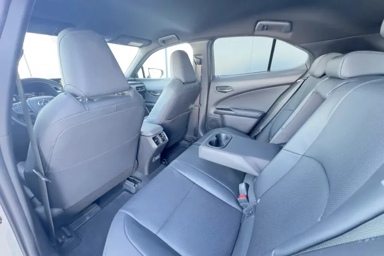 Lexus UX din 2022 cu 57.733 km - oferta LEX173459 - foto 18