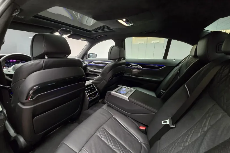 BMW Seria 7 din 2020 cu 106.000 km - oferta BMW173465 - foto 17