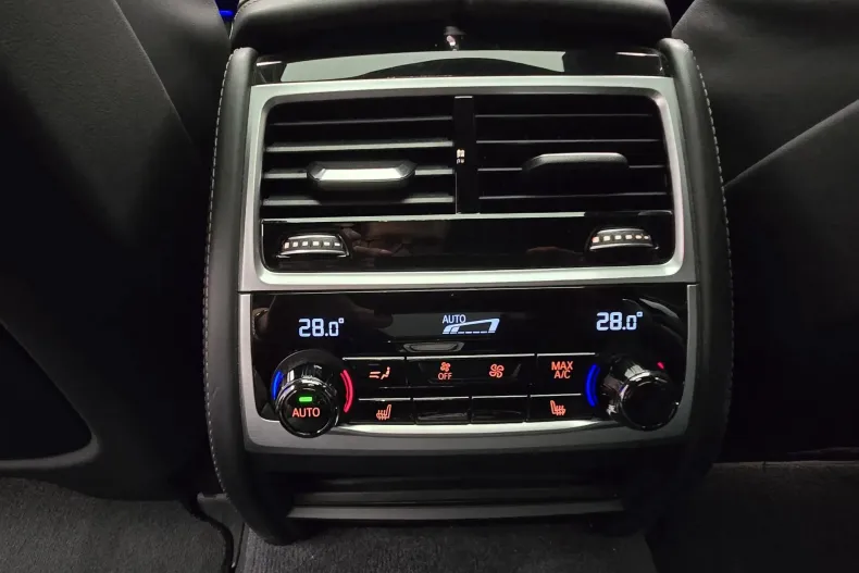 BMW Seria 7 din 2020 cu 106.000 km - oferta BMW173465 - foto 22