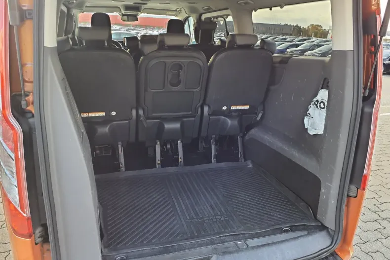 Ford Tourneo Custom din 2020 cu 127.382 km - oferta FOR173468 - foto 33