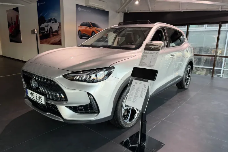 MG EHS din 2024 cu 12 km - oferta MG0173474 - foto 1