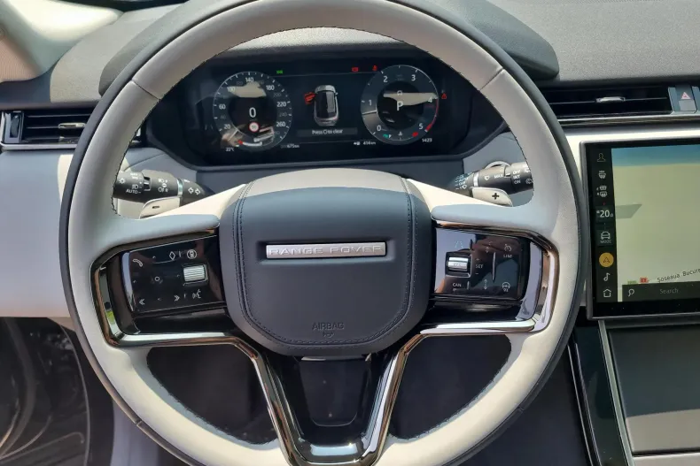 Land Rover Range Rover Velar din 2025 cu 3.700 km - oferta LAN173478 - foto 16