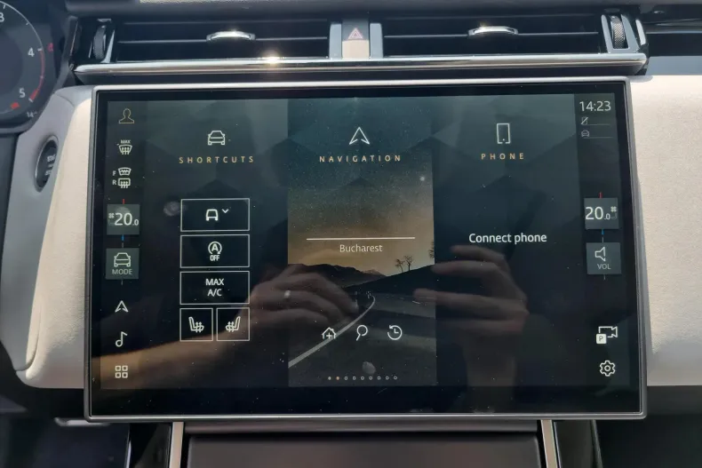 Land Rover Range Rover Velar din 2025 cu 3.700 km - oferta LAN173478 - foto 17