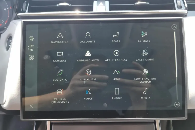 Land Rover Range Rover Velar din 2025 cu 3.700 km - oferta LAN173478 - foto 19