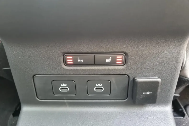 Land Rover Range Rover Velar din 2025 cu 3.700 km - oferta LAN173478 - foto 22