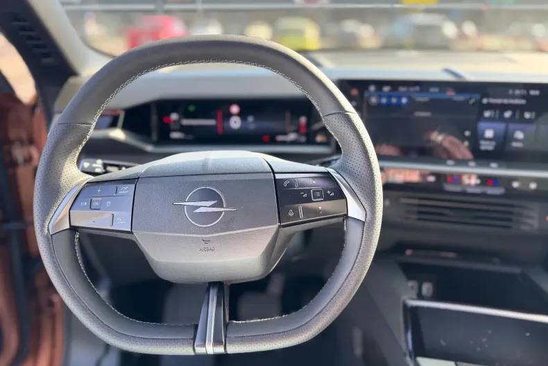 Opel Grandland din 2024 cu 7.700 km - oferta OPE173490 - foto 10