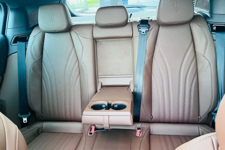 Maserati Grecale din 2025 cu 1 km - oferta MAS173491 - foto 10