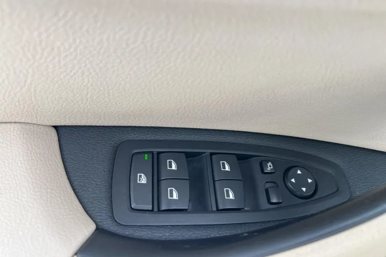 BMW X1 din 2021 cu 157.392 km - oferta BMW173501 - foto 34