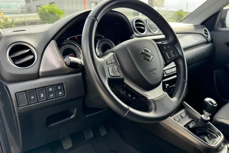 Suzuki Vitara din 2023 cu 26.037 km - oferta SUZ173502 - foto 14