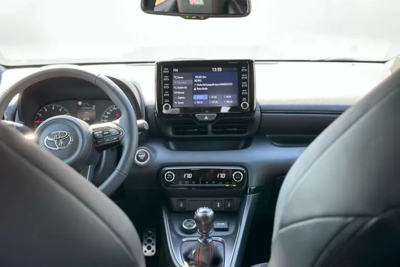 Toyota Yaris din 2023 cu 23.000 km - oferta TOY173507 - foto 19