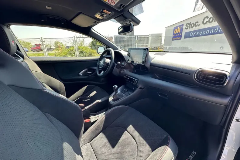 Toyota Yaris din 2023 cu 23.000 km - oferta TOY173507 - foto 23