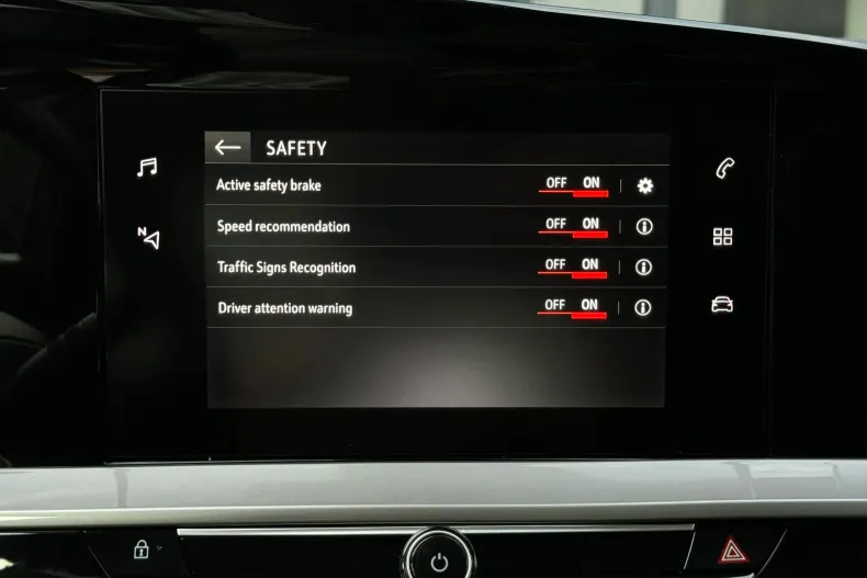 Opel Mokka din 2023 cu 73.400 km - oferta OPE173508 - foto 31