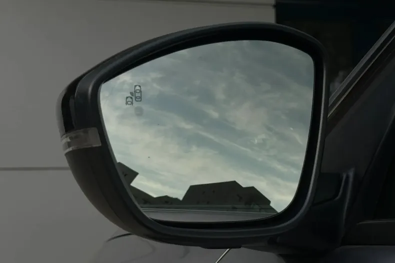 Opel Mokka din 2023 cu 73.400 km - oferta OPE173508 - foto 39