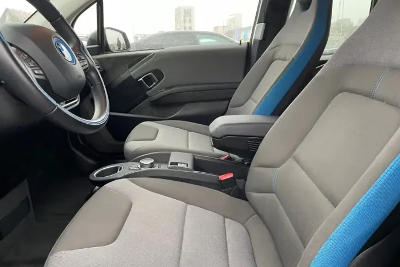 BMW i3 din 2022 cu 67.900 km - oferta BMW173512 - foto 6