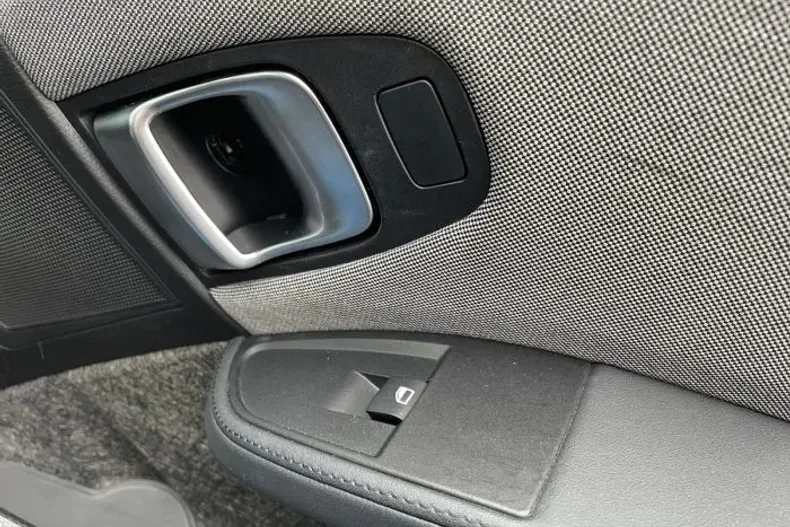 BMW i3 din 2022 cu 67.900 km - oferta BMW173512 - foto 16